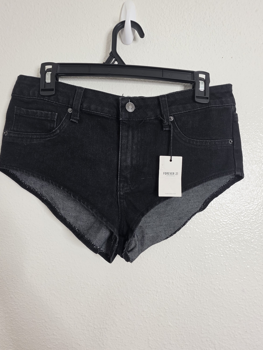 Forever 21 Womens Jean Shorts Size L Black Hot Pants Cut Off Booty High Rise NWT